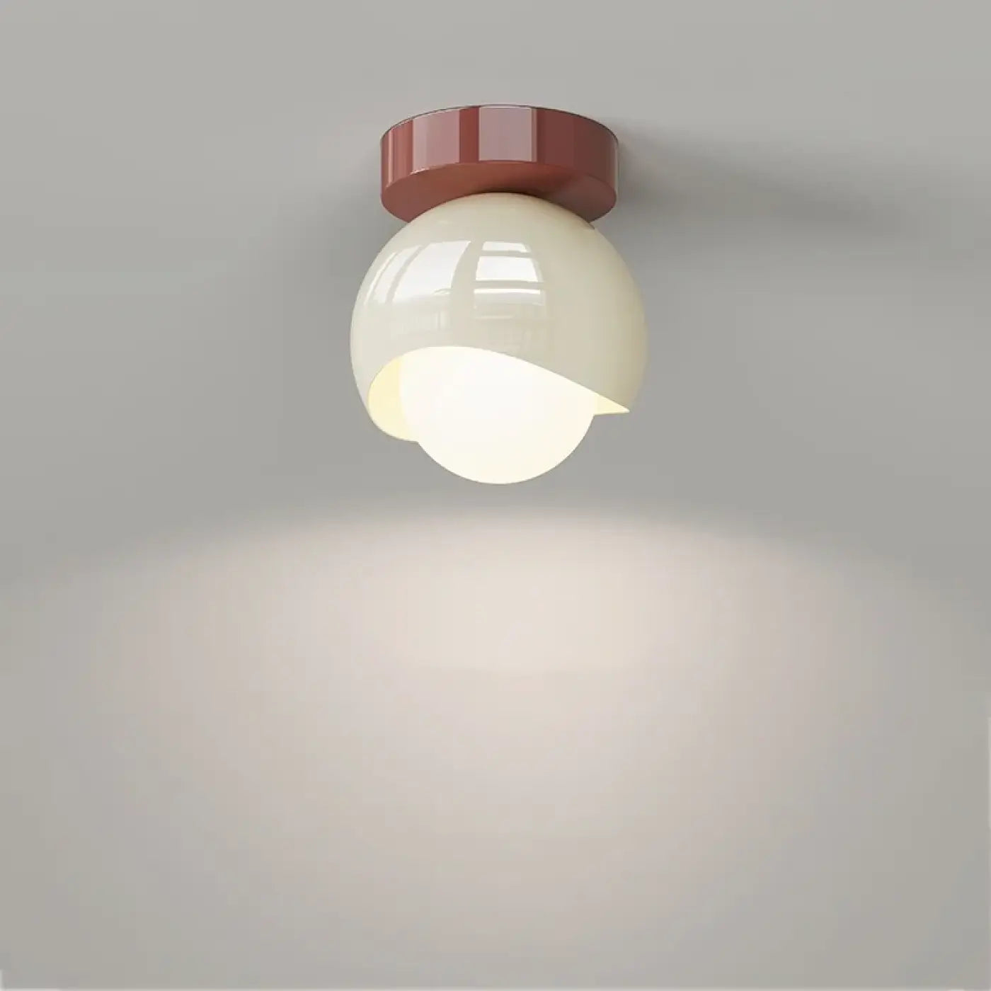 plafonnier-rond-verre-opalin-style-scandinave-luminaire-plafond-653.webp