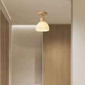 Plafonnier scandinave bois et verre opalin | ZUZEZE