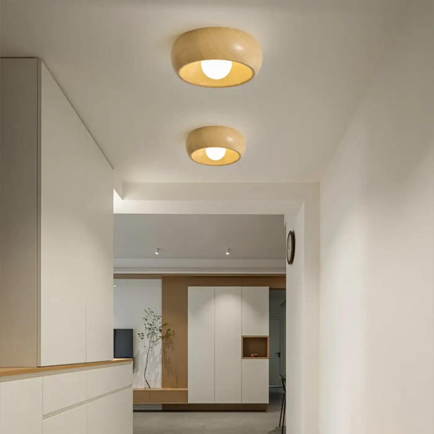 plafonnier-scandinave-minimaliste-finition-bois-naturel-luminaires-355.webp