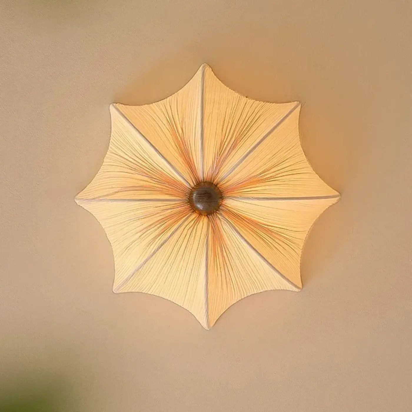 Plafonnier tissu beige plissé forme fleur | MENAFU
